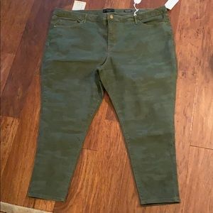 Sanctuary Denim Camo jeans NWT